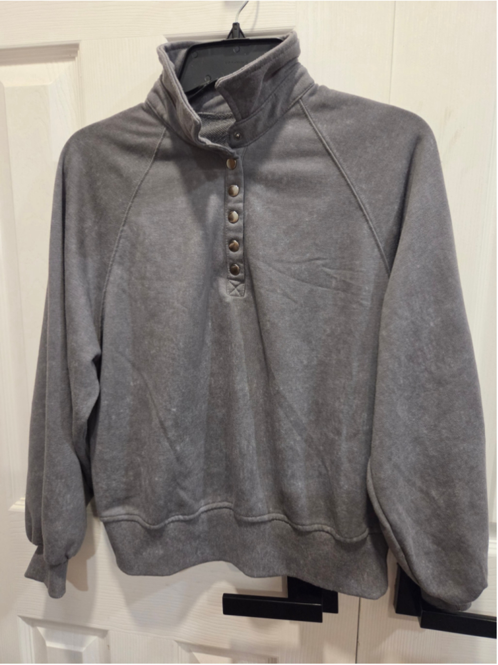 Women's Unbranded Grey Snap-Button Pullover Sweatshirt Size XS